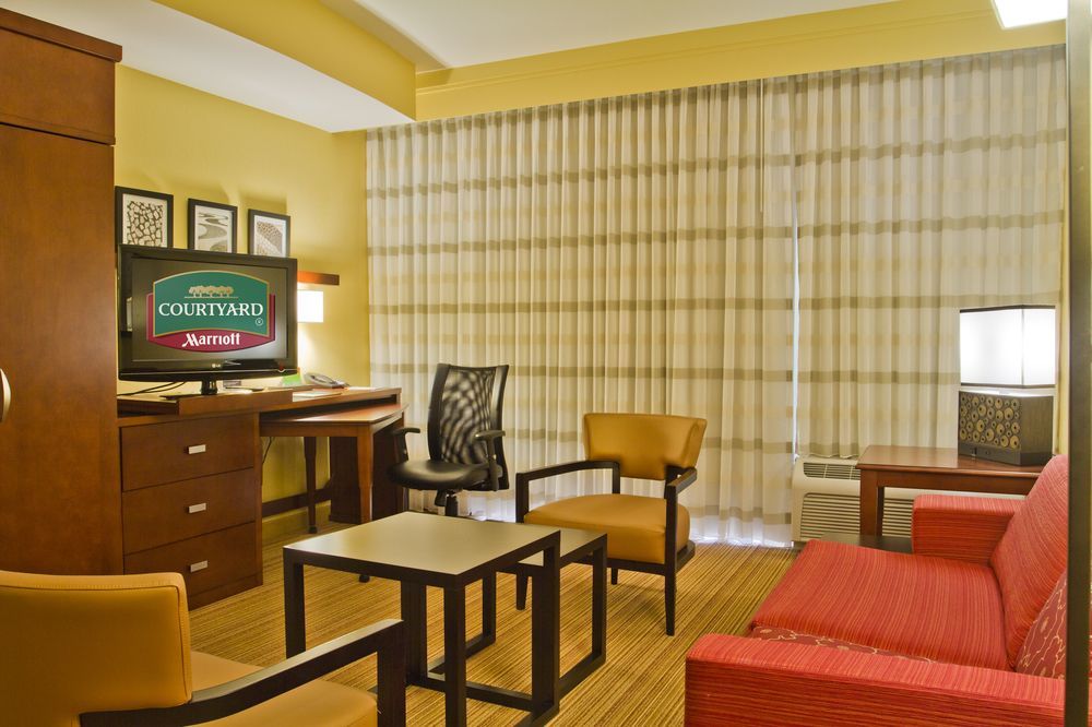 Hotel Courtyard Charlotte