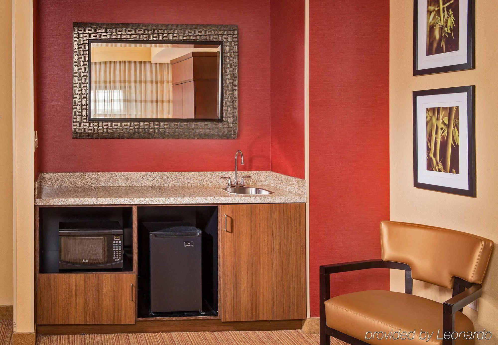 Courtyard Charlotte 3* Concord