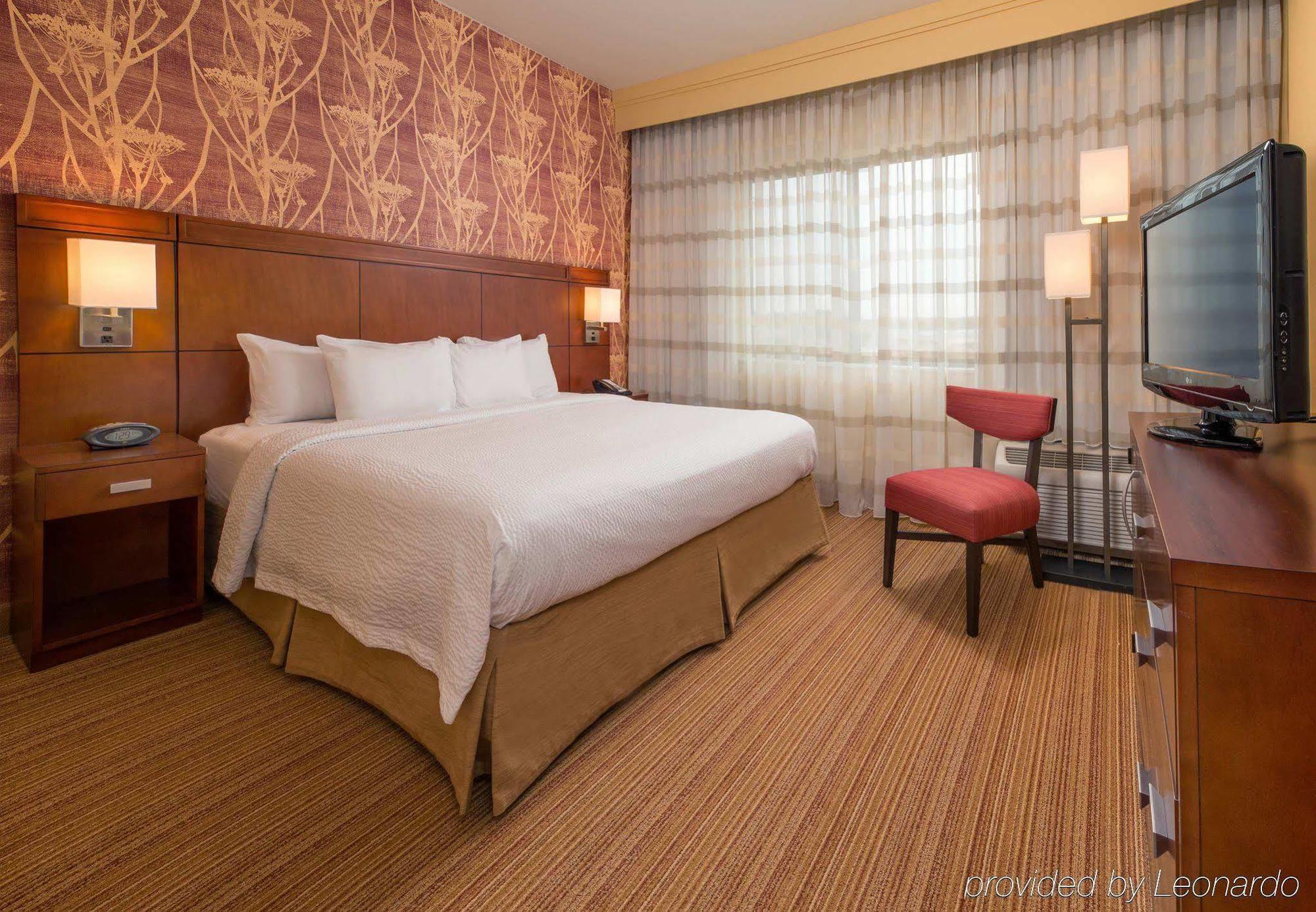 Courtyard Charlotte Hotel Concord