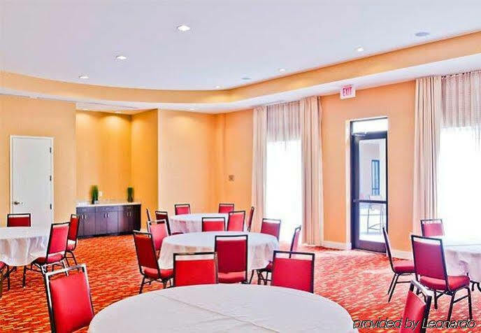 Courtyard Charlotte 3* Concord